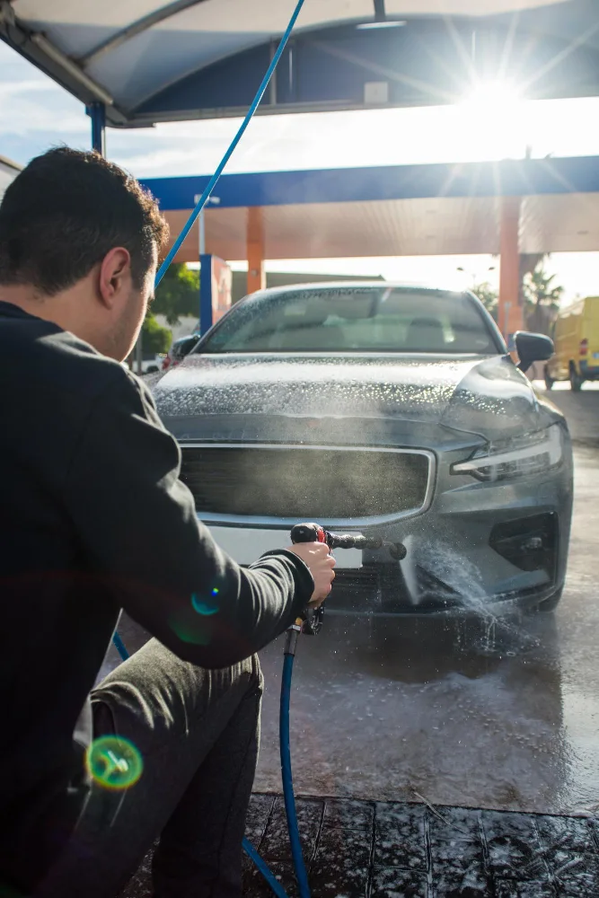 Car Waxing and Polishing Services